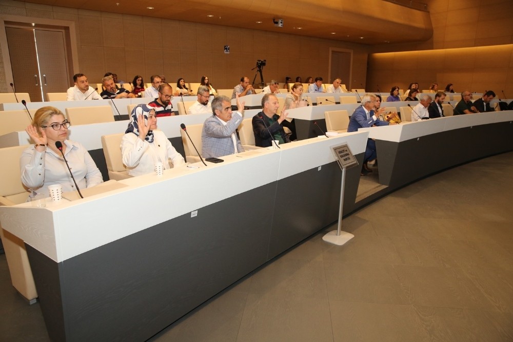 Şehit Polis İle Avukat Aksoy Nilüfer Belediye Meclisinde Anıldı