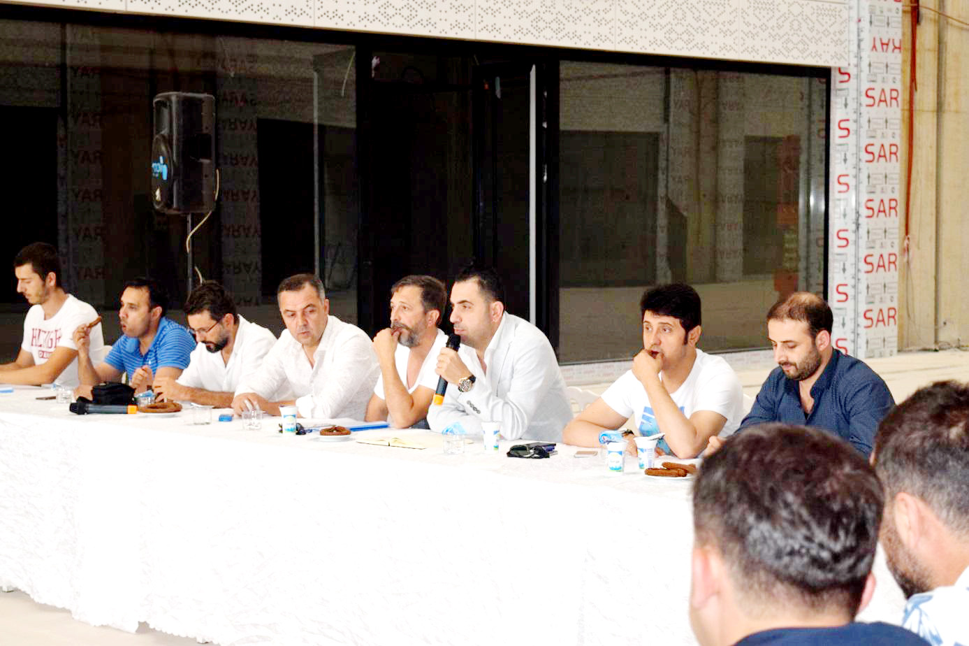 MOBiLiYUM AVM B ETABINDA SONA GELiNDi