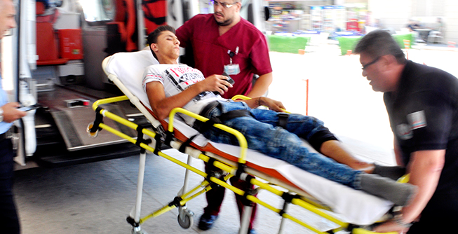 ELEKTRiKLi BiSiKLET iLE MiNiBüS ÇARPIŞTI