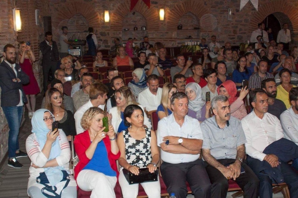 Babasının Vasiyetini Yerine Getirdi