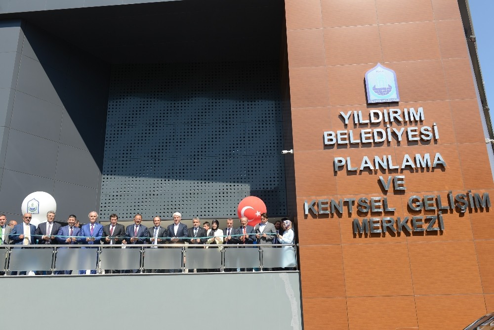 Bakan Özhasekiden Yıldırımın Dönüşüm Üssüne Tam Not