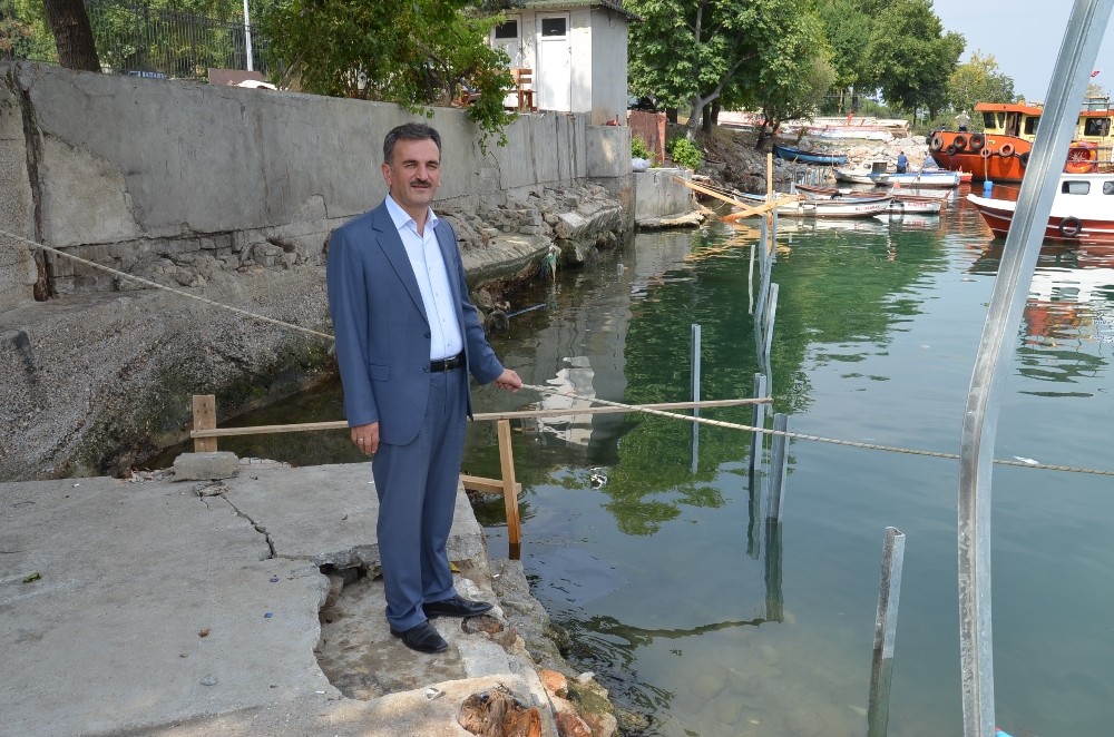 Balıkçı Barınağı Düzenleniyor