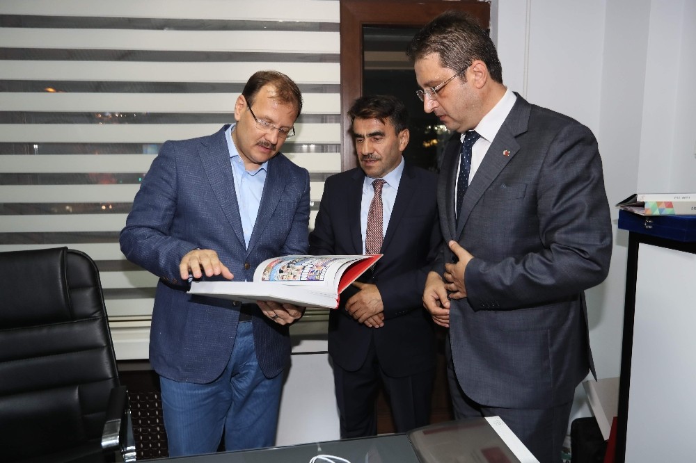 Başbakan Yardımcısı Çavuşoğlundan Medyanın Sorunlarına Çözüm Arayışı