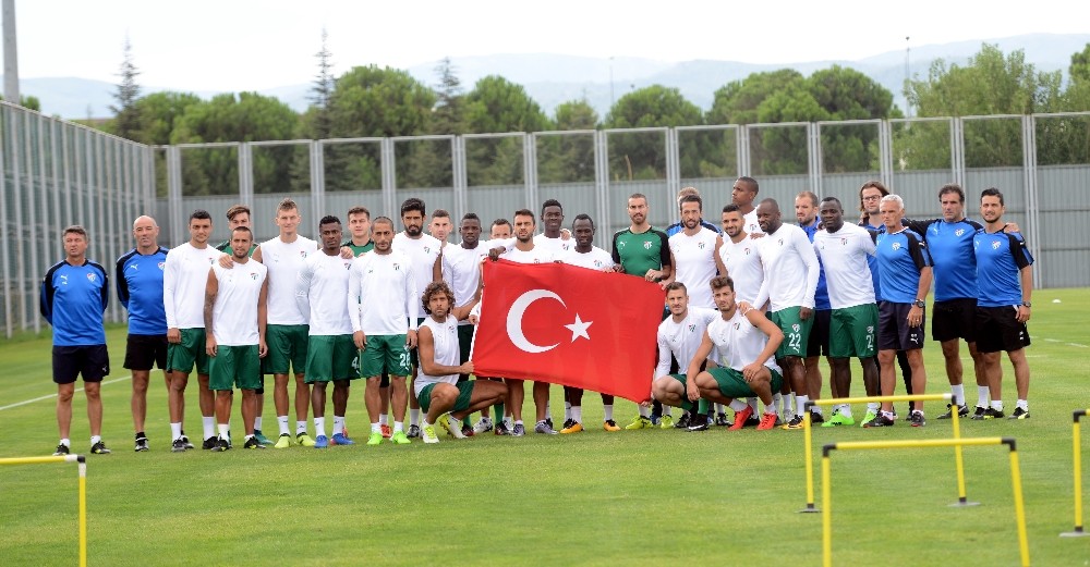 Bursasporda 30 Ağustos Zafer Bayramı Coşkusu