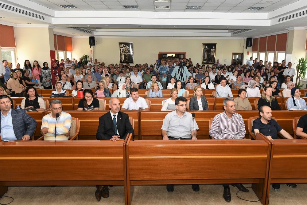 Edebali Mesai Arkadaşlarıyla Bayramlaştı