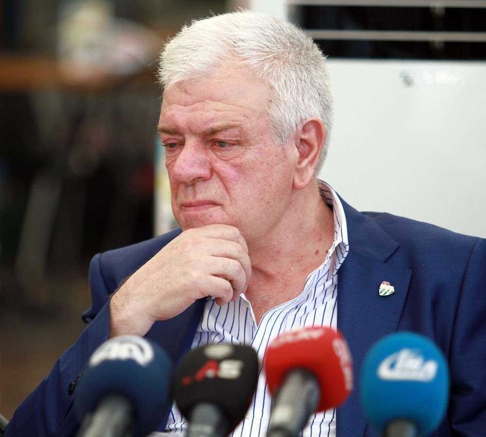 Galatasarayın Aziz Behichi Gündemine Aldığı İddiasına Bursaspordan Yanıt