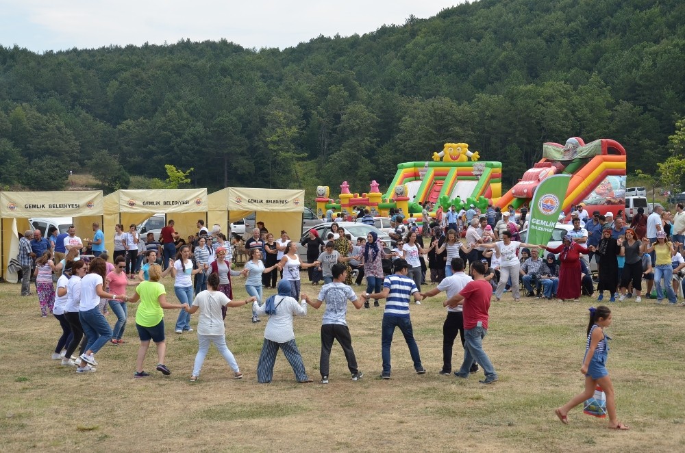 Gemlikte Köy Şenliği