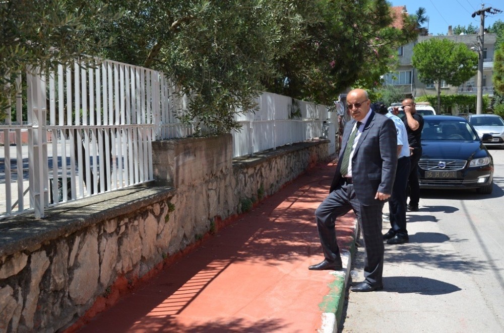 İznikte Kaldırımlar Onarılıyor