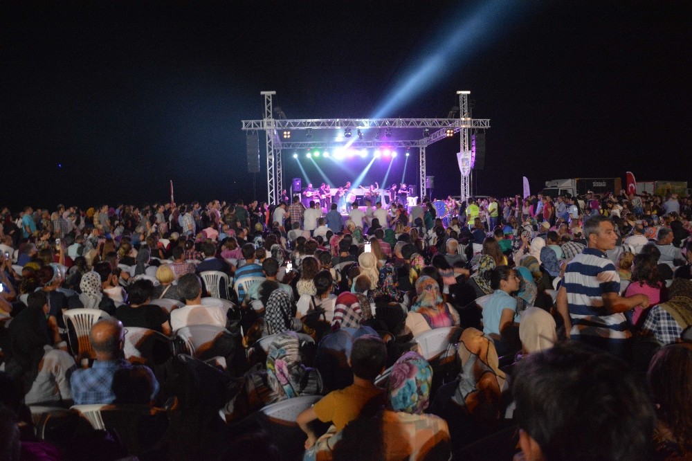 Karacabeyde Ihlamur Festivali