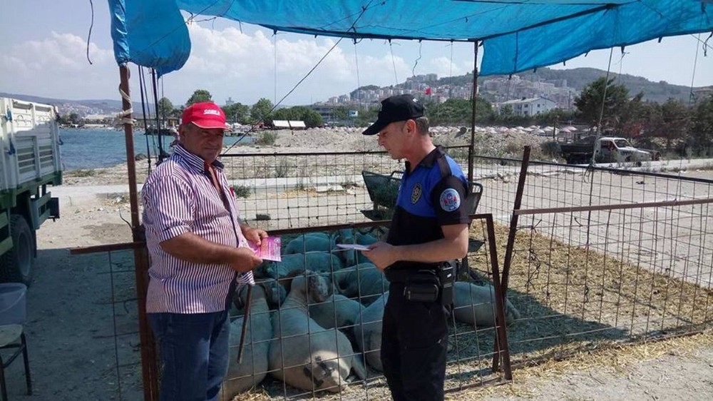 Polisten Kurban Satıcılarına Sahte Para Uyarısı