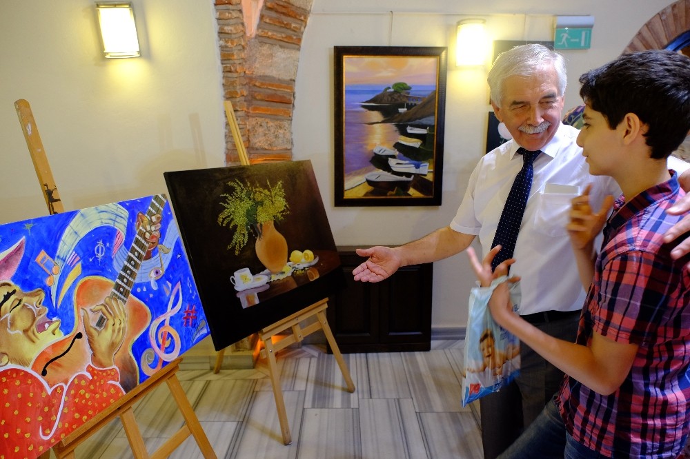 Res&fot Sergisi Açıldı