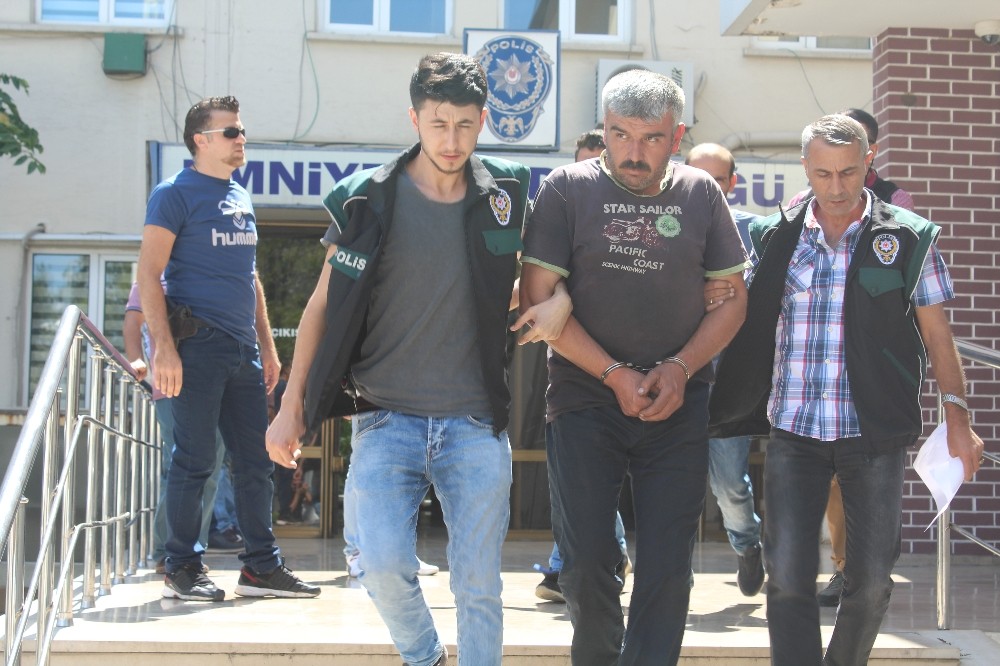 Sebze Yetiştirir Gibi Kenevir Yetiştirdiler, Satamadan Yakalandılar