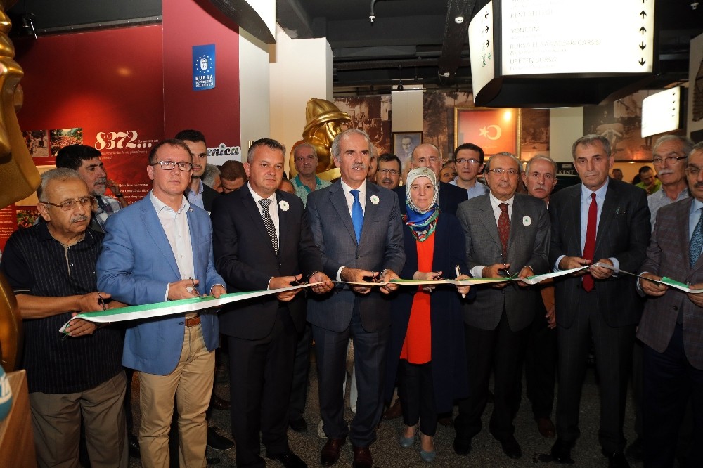 ‘Soykırımın 22. Yılında Srebrenica Sergisi Bursada Açıldı