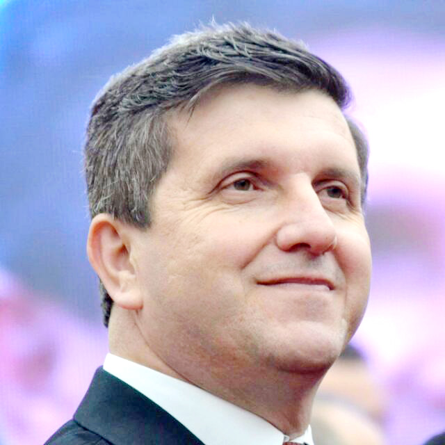 NE KADAR iYi YETiŞTiREBiLiRSEK GELECEĞiMiZ O KADAR PARLAK OLACAKTIR