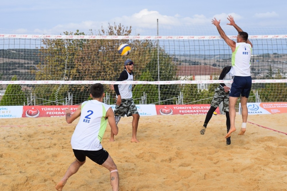 Balkan Panayırında Plaj Voleybolu Heyecanı