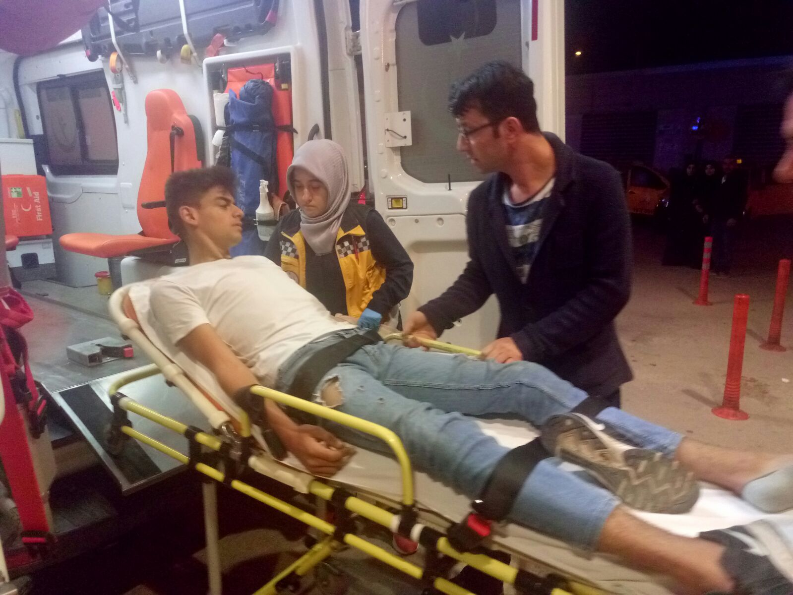 BİSİKLETİN DEVRİMESİ SONUCU 2 KİŞİ YARALANDI