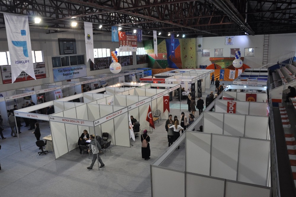 Bu Fuarda İş Var