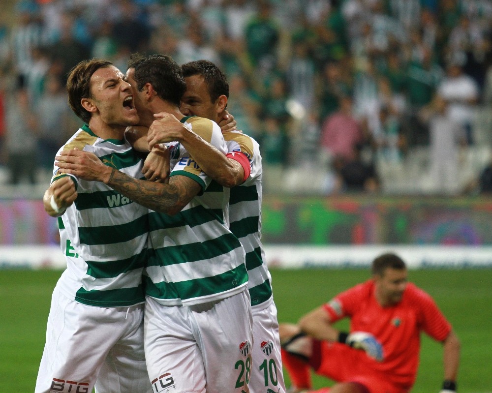 Bursaspor 2 Bin 67 Günlük Hasreti Dindirmek İstiyor