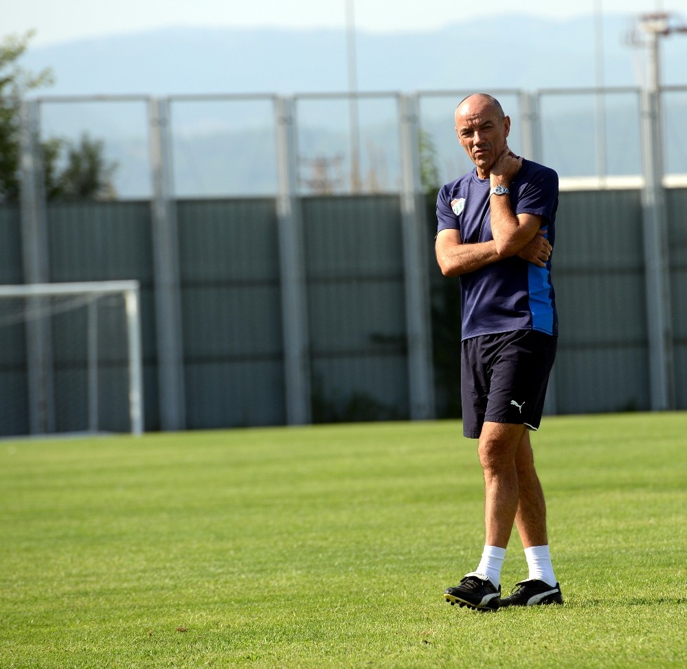 Bursasporda Batallanın Tedavisi Sürüyor