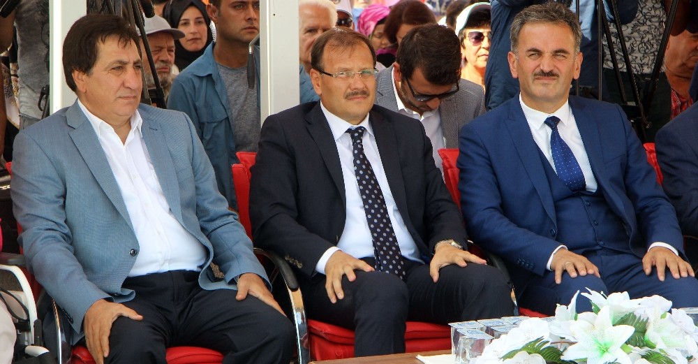 Çavuşoğlu: Kılıçdaroğlu Bu Hainliği Bu İhaneti Gösterebiliyor