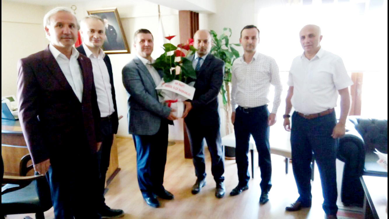 AK PARTi’DEN ARAALi’YE ZiYARET