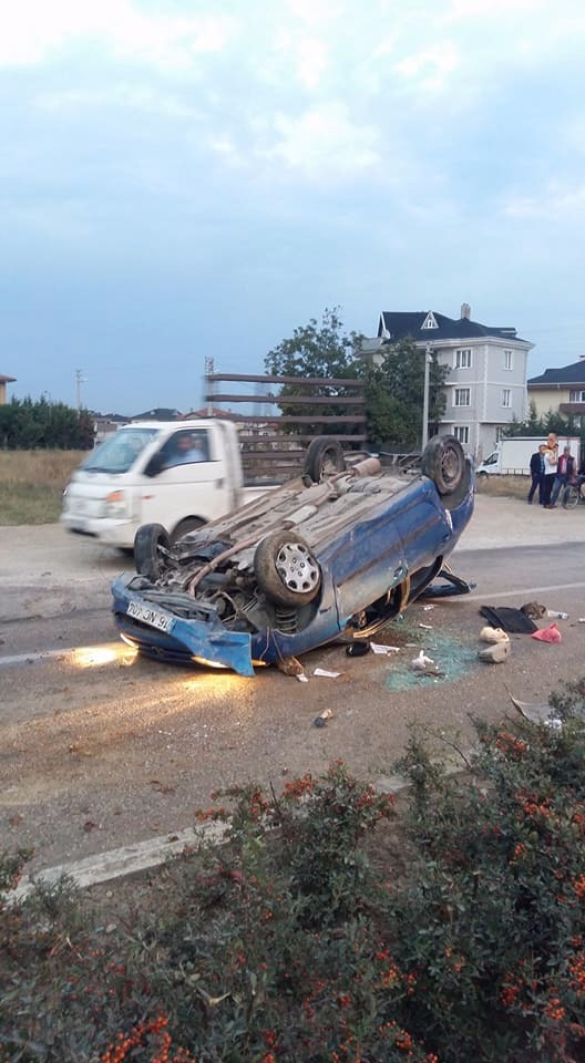 AHMET TÜRKEL ÇEVRE YOLUNDA KORKUTAN KAZA