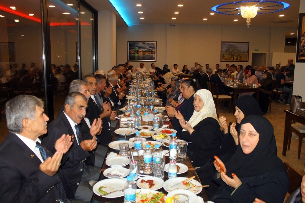 Gaziler Yemekte Bir Araya Geldi