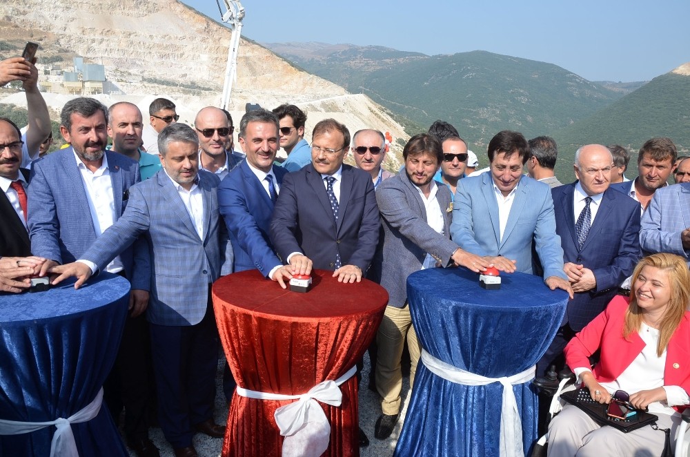 Gemlike Yapılacak 338 Dairelik Toplu Konutun Temeli Atıldı