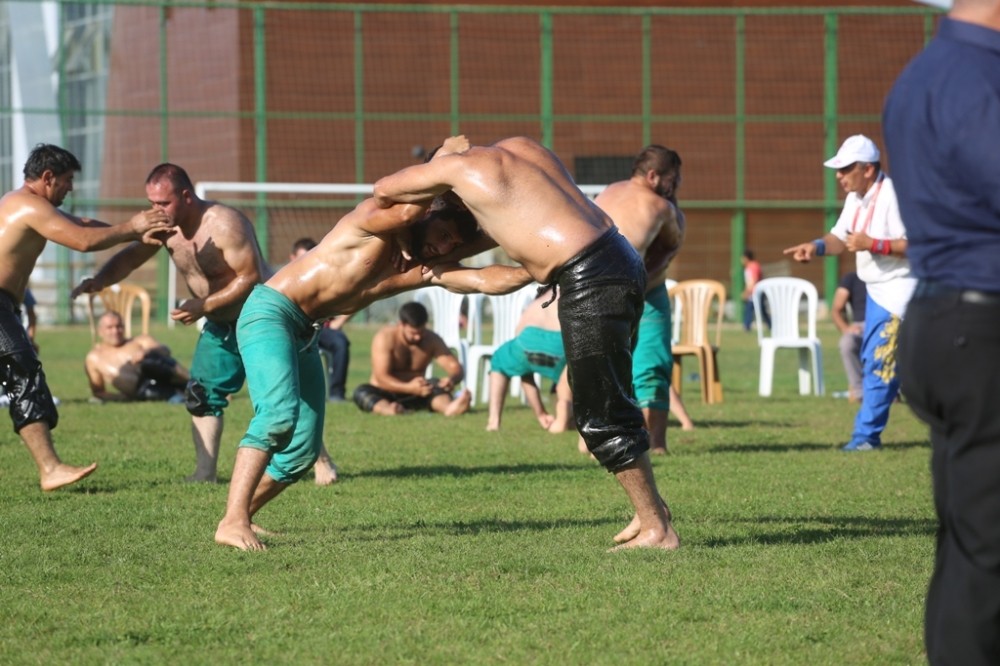 Güreşin Kalbi Gürsuda Attı