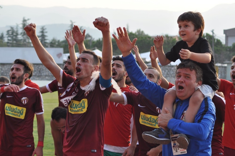 İnegölsporda Moraller Yerinde