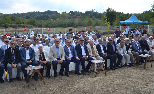 TüRBENiN TEMELİ  DUALARLA ATILDI