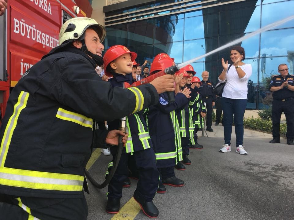 Minik Mucitler İtfaiyeci Oldu