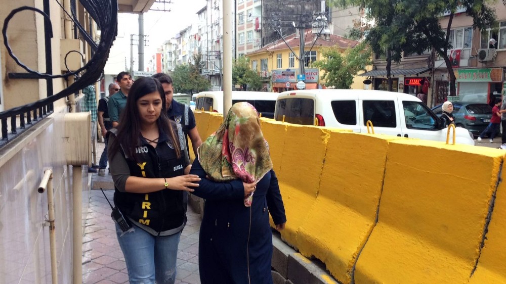 Öğretmeni Bıçaklayan Kadın Veli Adliyeye Sevk Edildi