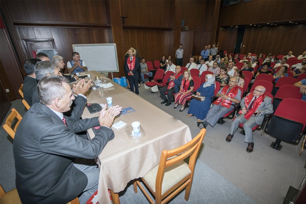 Şehit Ve Gazi Yakınlarının Duygu Dolu Buluşması