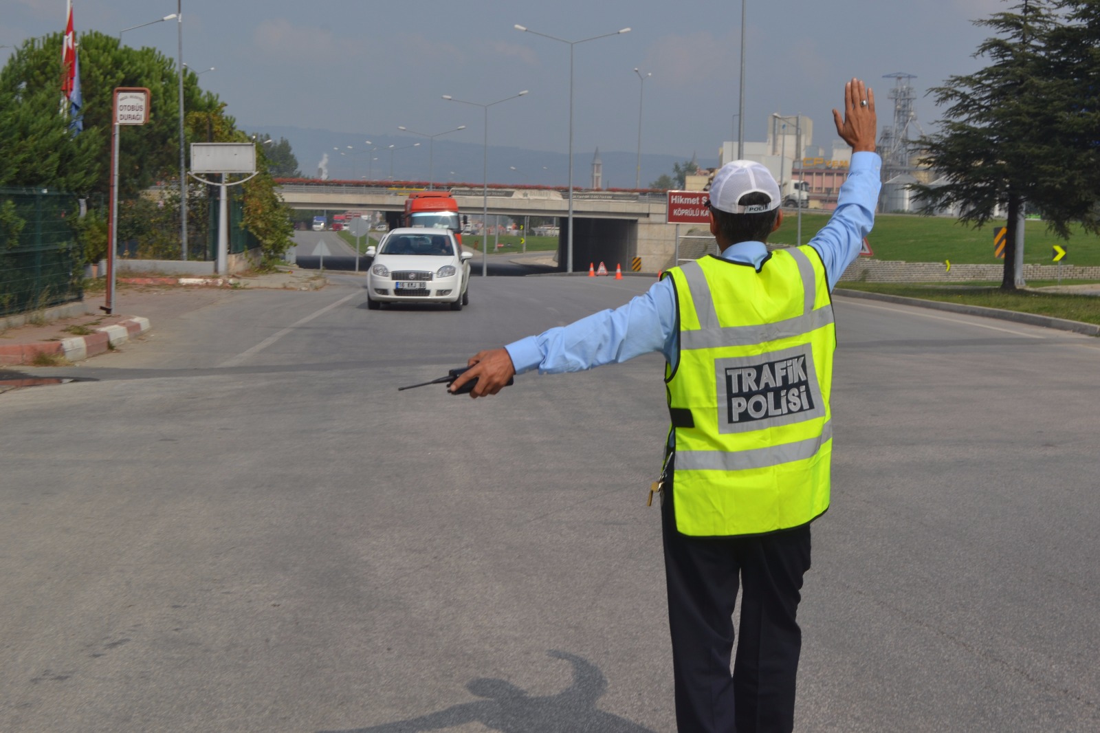 TRAFİK UYGULAMALARI SÜRÜYOR
