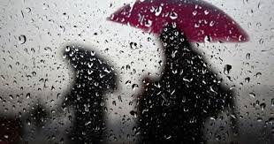 ŞİDDETLİ YAĞMUR VE RÜZGAR KAPIDA