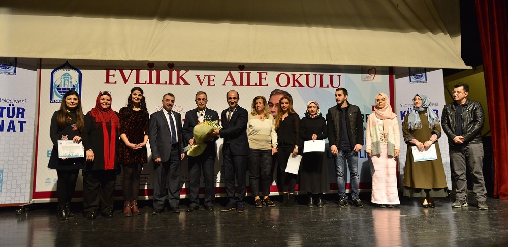 Yıldırım ‘Aileyi Ayakta Tutuyor