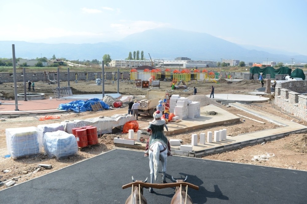 Ayçiçeği Masal Köyü Parkı Açılış İçin Gün Sayıyor