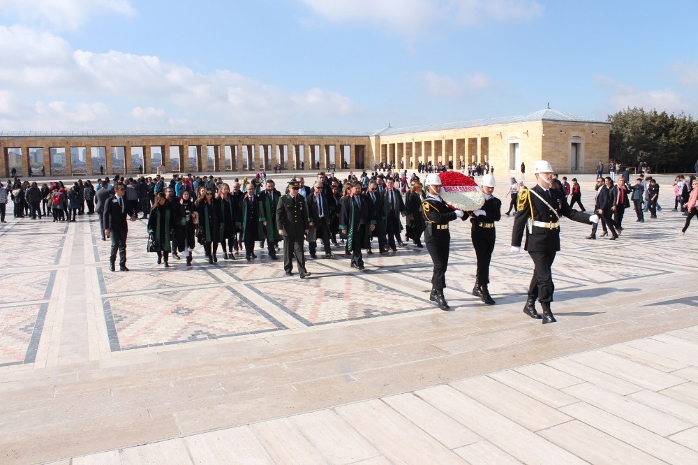 Başbakan Yardımcısı Çavuşoğlu Bursada Bıçaklanan Avukatla İlgili Konuştu
