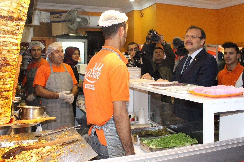 Başbakan Yardımcısı Çavuşoğlu: Türk Milletinin Geçmişi Sadece 100 Yılla Kaim Değildir