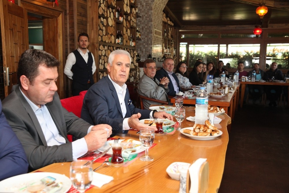 Bozbey: “El Birliğiyle Nilüferi Daha İyi Yerlere Getireceğiz”