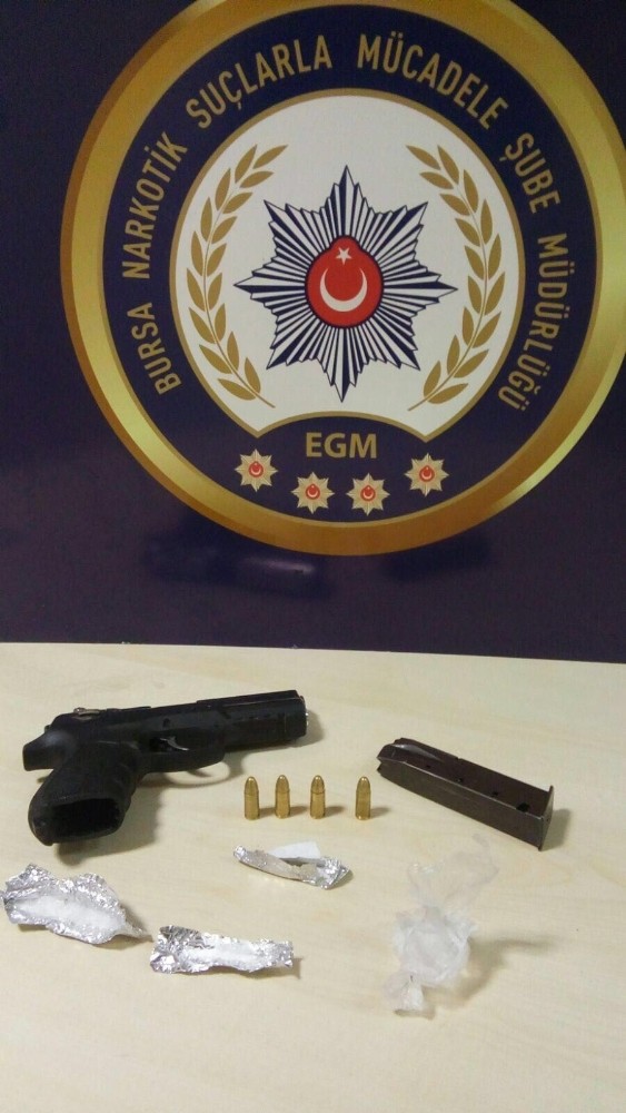 Bursa Polisi, Uyuşturucu Satıcılarına Göz Açtırmıyor