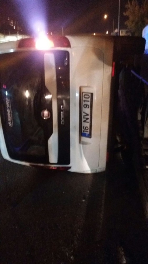 Bursada Araç Takla Attı, 1 Kişi Yaralandı