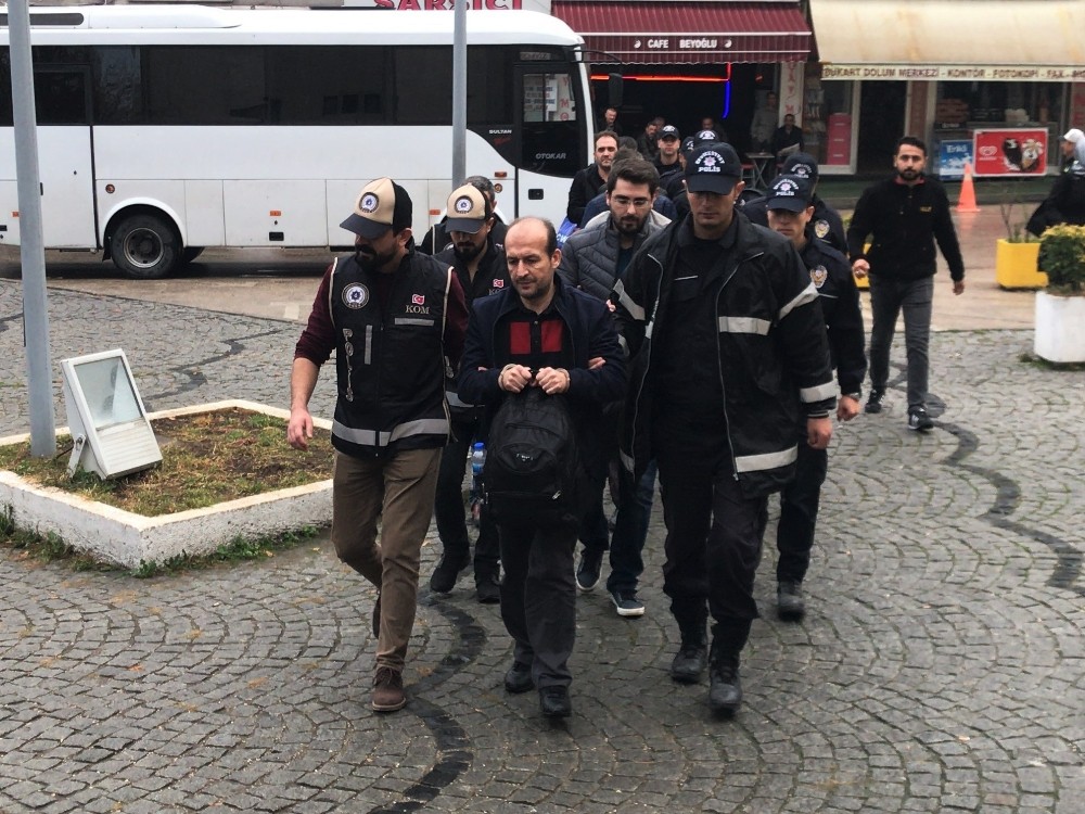 Bursada Bylock Kullanıcı 9 Kişi Adliyeye Sevk Edildi