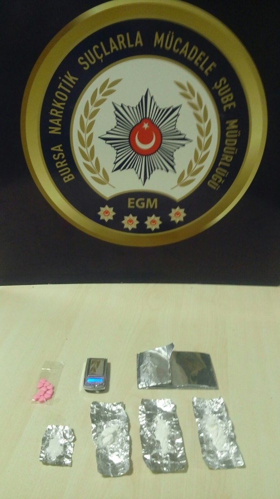 Bursada Uyuşturucu Operasyonu: 3 Gözaltı