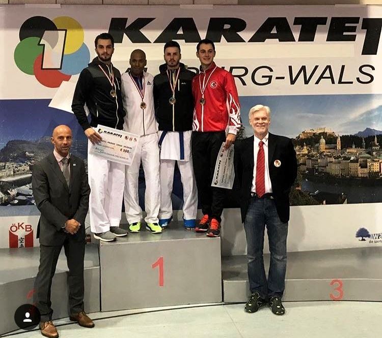 Emre Cevahirden Bursaya Bronz Madalya