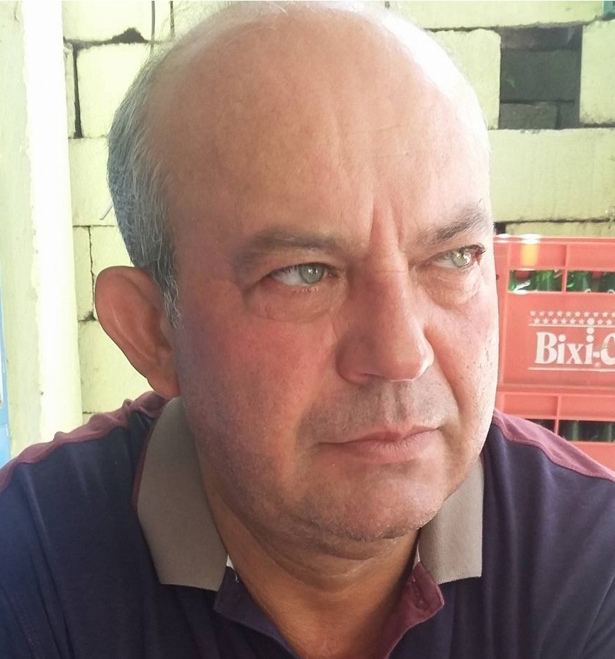 Eski Muhtar Tüfekle Kendini Yaraladı