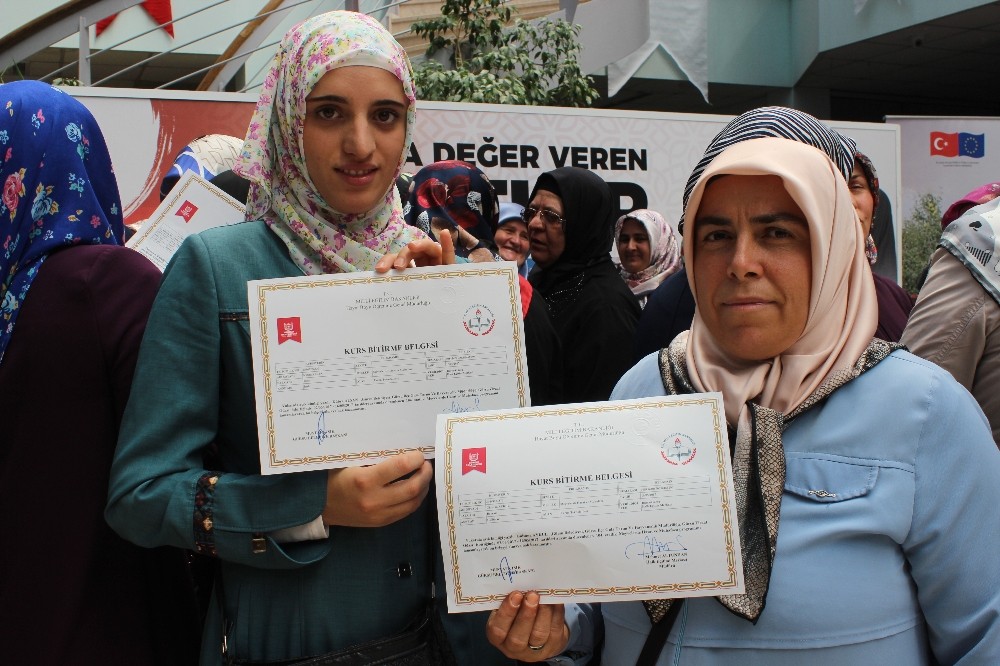 Gürsu Belediyesi  100 Kadını Meslek Sahibi Yaptı