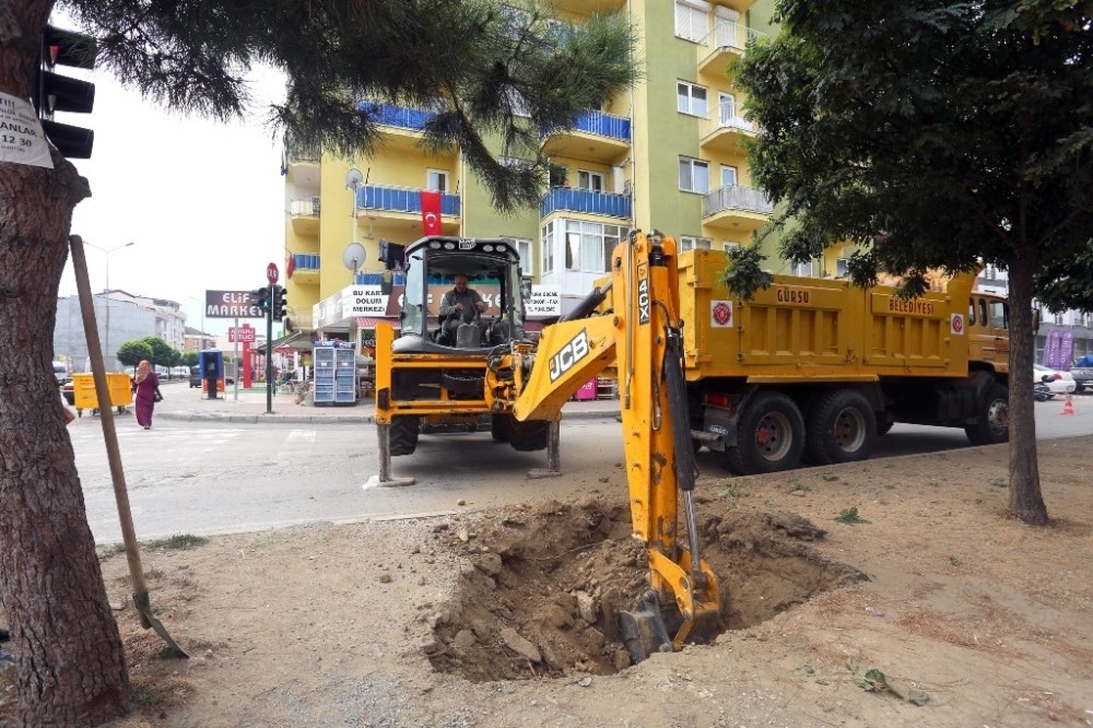 Gürsuda Çöp Konteynırları Yer Altına Alınıyor