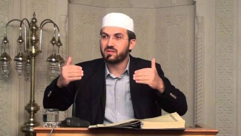 O MEŞHUR HOCA AÇIĞA ALINDI